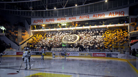 Hockey derby commemorazione Peter Jaks
