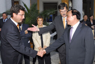 Lugano visita governatore cinese