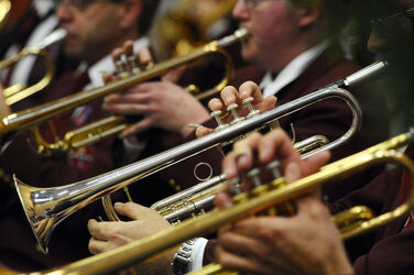 Gorduno nuova palestra e 90&deg; Filarmonica di Gorduno