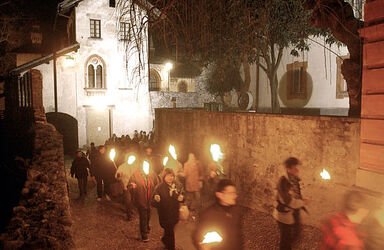 Locarno fiaccolata 80mo esploratori
