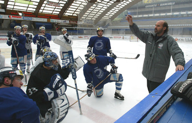 Hockey LNA nuovo allenatore HC Ambri Piotta