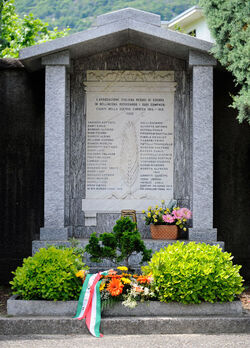 Bellinzona posa corona di fiori in ricordo dei militi Italiani