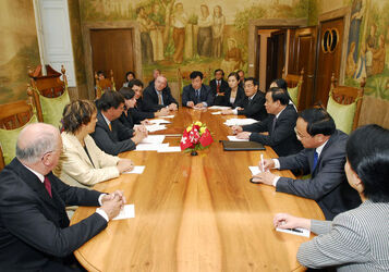Lugano visita governatore cinese
