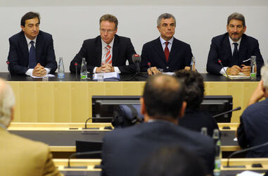 Bellinzona sottoscrizione Accordo dei tre Castelli per lo sviluppo del traffico ferroviario