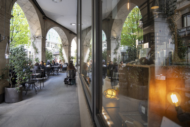 Ticino riapertura terrazze bar e ristoranti Ticino riapertura terrazze bar e ristoranti