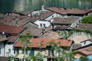 BIssone paese
