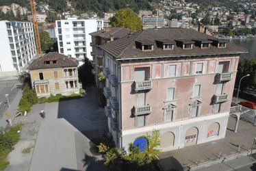 Locarno terreno Via Orelli Lungolago