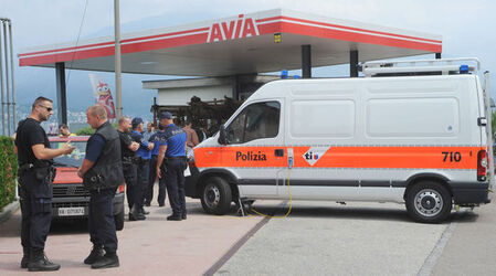 Ranzo Gambarogno furto stazione di benzina Avia