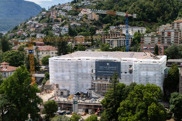 Muralto esterni cantiere Grand Hotel