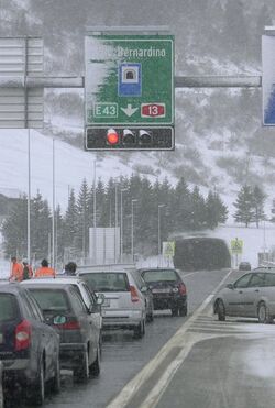 San Bernardino passo innevato