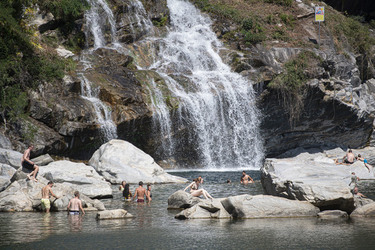 Tegna pozzo di Tegna turismo estivo assembramenti