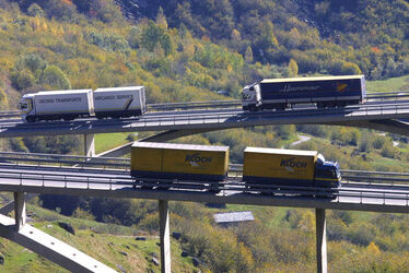 San Bernardino traffico pesante San Bernardino traffico pesante